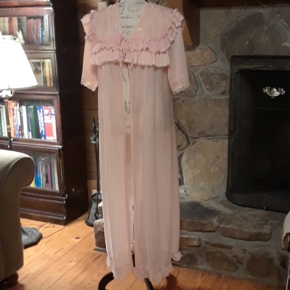 Vintage Intimates Sleepwear Vintage Frilly Dressing Gown Poshmark Vintage Intimates Sleepwear Vintage Frilly Dressing Gown Poshmark